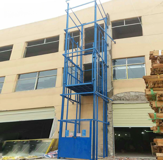 上高建材厂室外物料提升